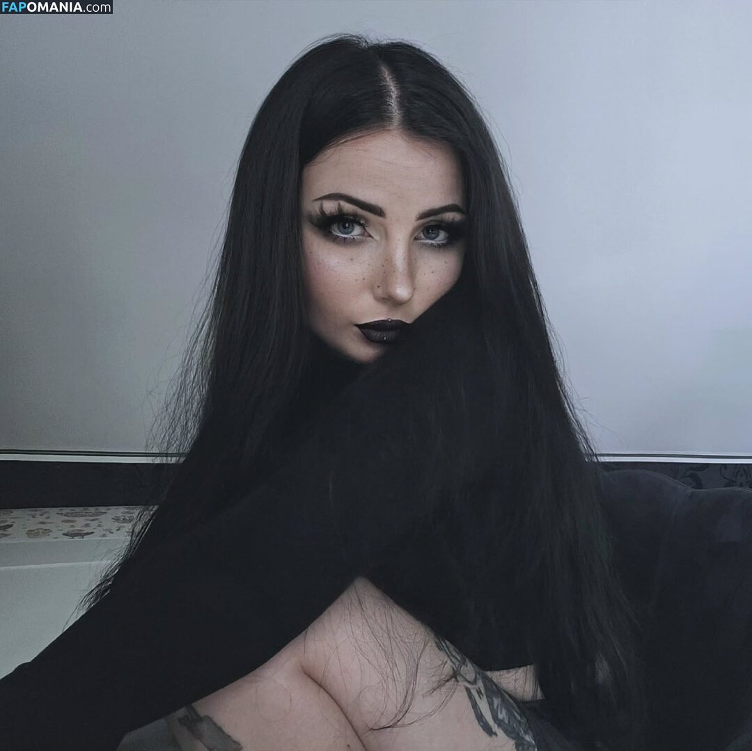 Marciasrarcia / Marta M. Nu OnlyFans  Foto vazada #11