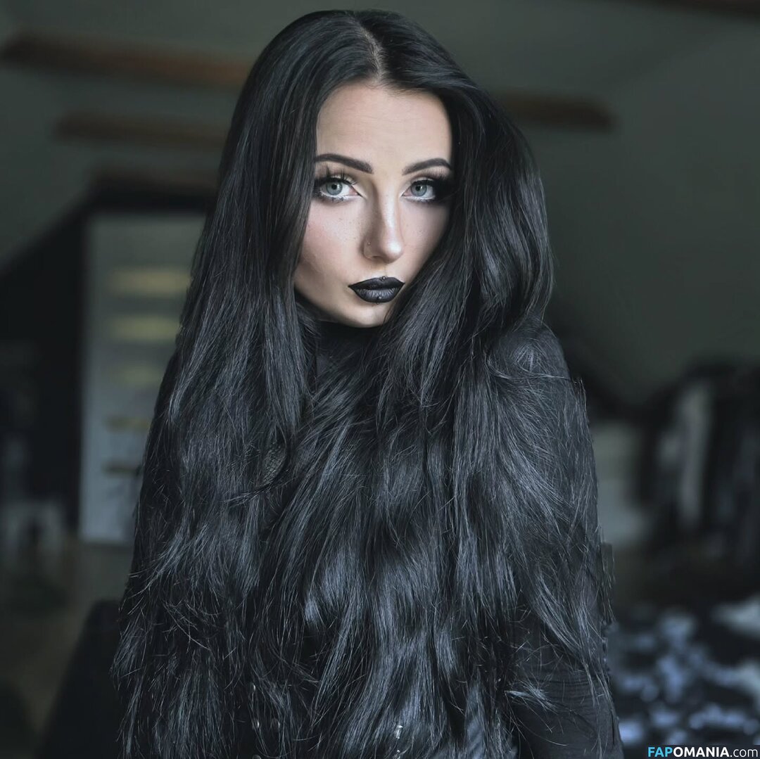 Marciasrarcia / Marta M. Nu OnlyFans  Foto vazada #13