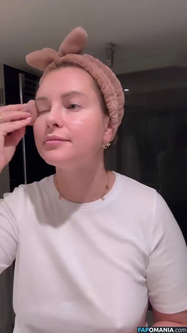 Maren Wolf / jellwolffree / marenwolf Nu OnlyFans  Foto vazada #2175