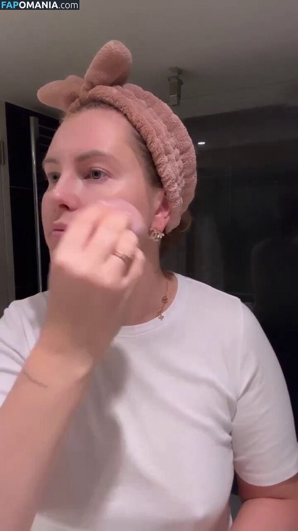 Maren Wolf / jellwolffree / marenwolf Nu OnlyFans  Foto vazada #2176