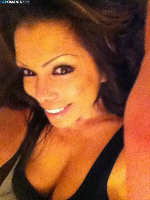 Margie / margie_rasri / margiiee69 Nu OnlyFans  Foto vazada #1