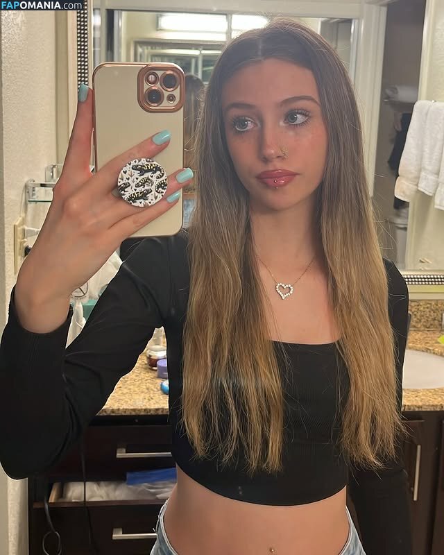 Marin.g444 / maring444 Nu OnlyFans  Foto vazada #1