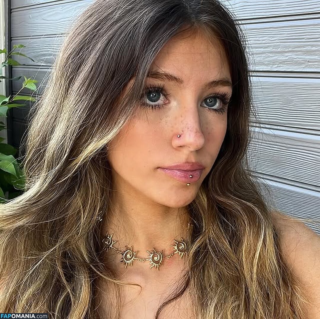 Marin.g444 / maring444 Nu OnlyFans  Foto vazada #5