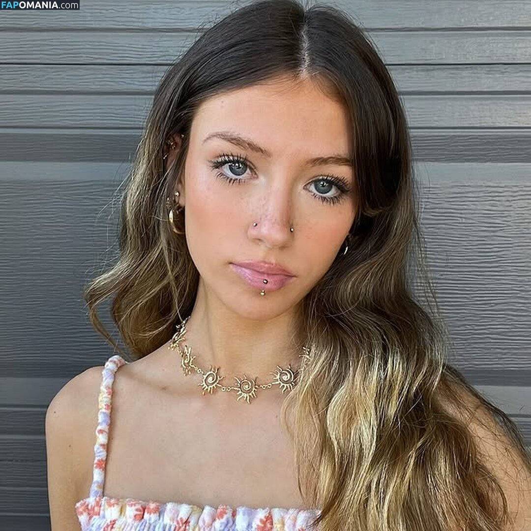 Marin.g444 / maring444 Nu OnlyFans  Foto vazada #6