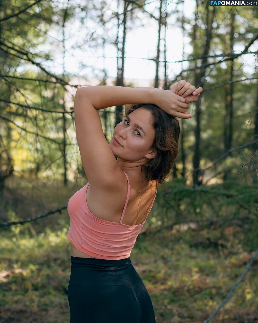 Marusya Shiklina / Marusya outdoors / marusya / marusya.shiklina Nu OnlyFans  Foto vazada #29