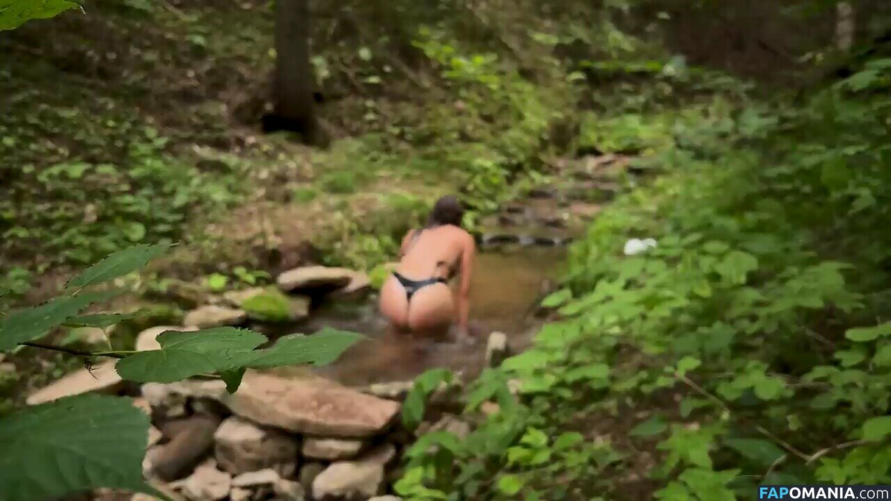 Marusya Shiklina / Marusya outdoors / marusya / marusya.shiklina Nu OnlyFans  Foto vazada #37