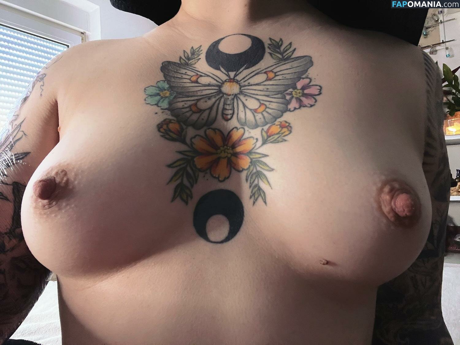 Repulsive_Fall_3062 / marysaccharine / marysaccharine_ Nu OnlyFans  Foto vazada #24