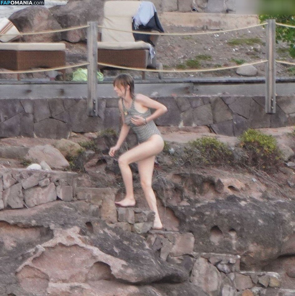 Maya Hawke / maya_hawke / neohawk2 Nu OnlyFans  Foto vazada #455