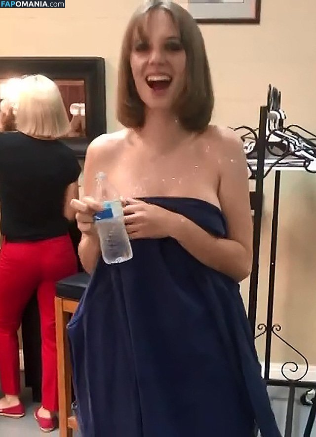 Maya Hawke / maya_hawke / neohawk2 Nu OnlyFans  Foto vazada #471