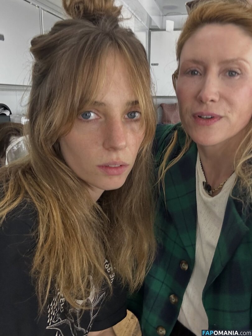 Maya Hawke / maya_hawke / neohawk2 Nu OnlyFans  Foto vazada #476