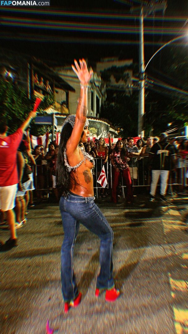 MC Rebecca / rebecca Nu OnlyFans  Foto vazada #2