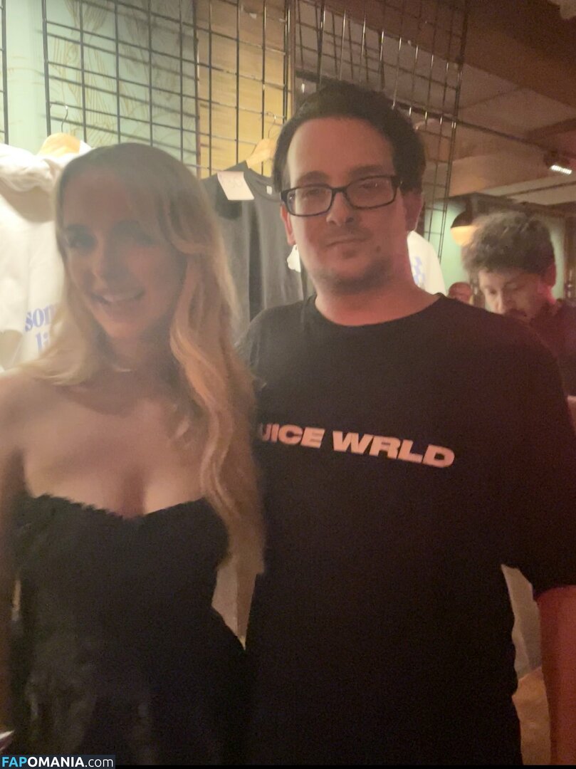 Mckenna Grace / mckennagrace / mckennagraceful Nu OnlyFans  Foto vazada #43