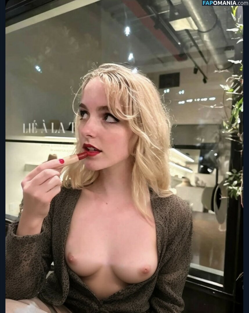 Mckenna Grace / mckennagrace / mckennagraceful Nu OnlyFans  Foto vazada #85