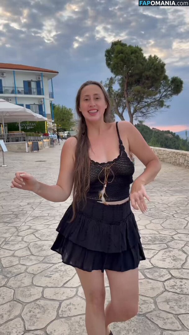 Melike Bulu Cankurt Nu OnlyFans  Foto vazada #1