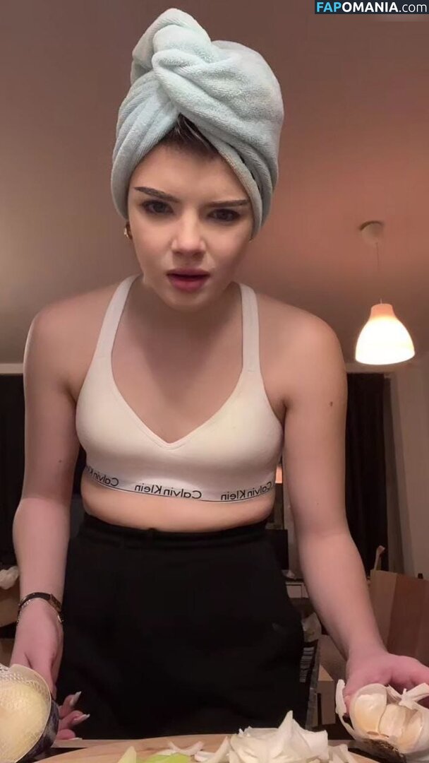 German influencer / Melina Celine / celinemelina / melinaceline Nu OnlyFans  Foto vazada #179