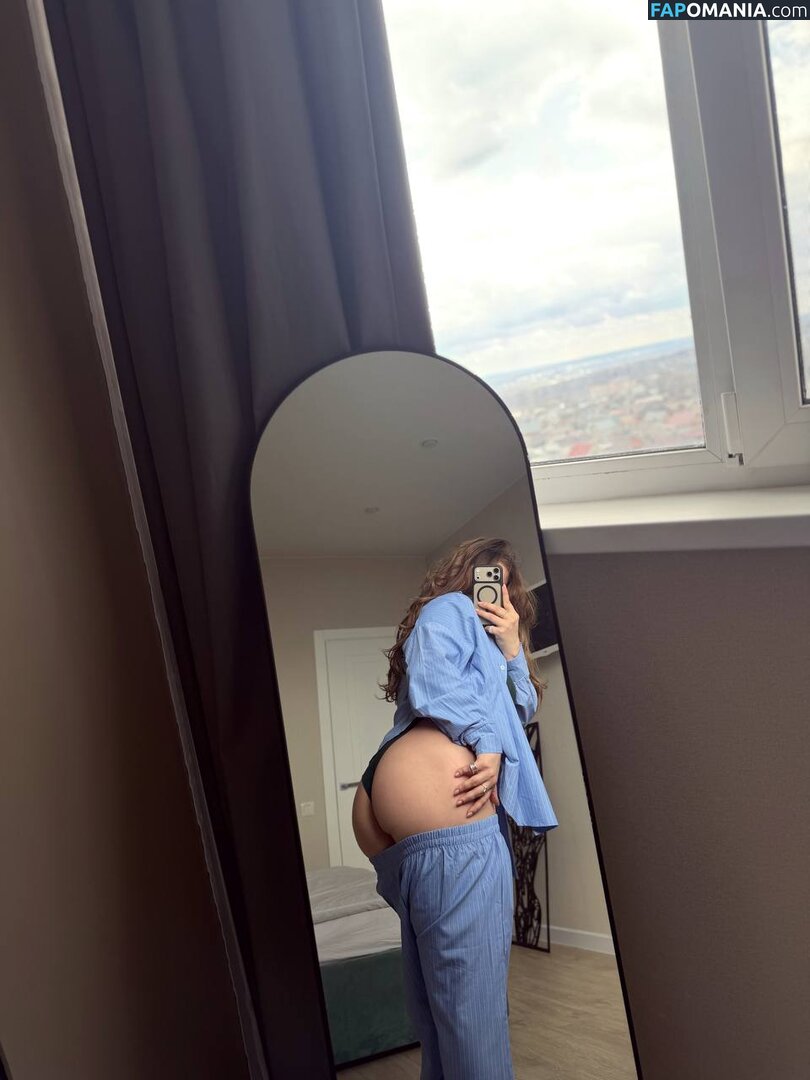 mi.saifutdinova / mi_saifutdinova / Мила Сайфутдинова Nu OnlyFans  Foto vazada #9