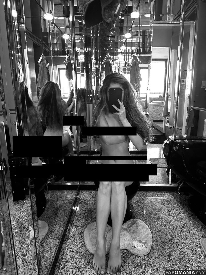 Mia Kerin / miakerin Nu OnlyFans  Foto vazada #137