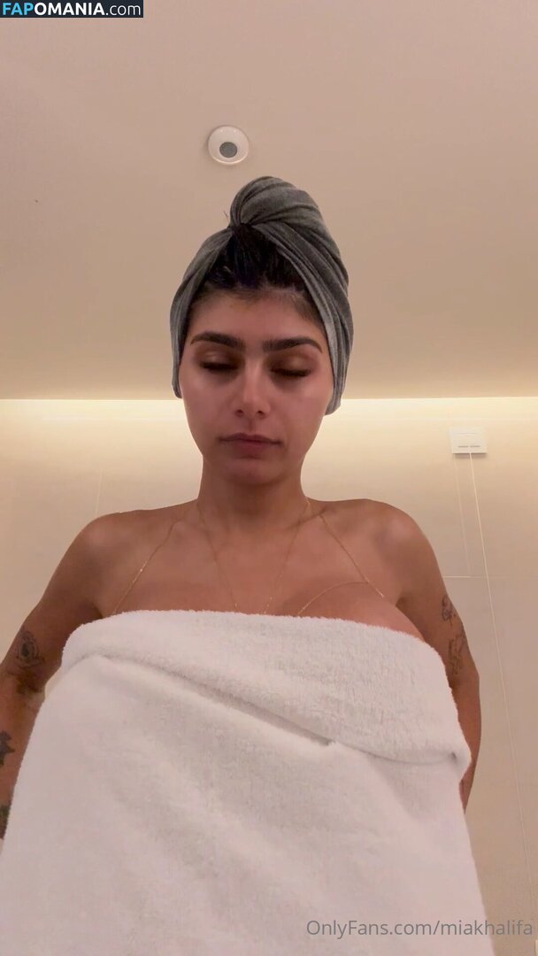 Mia Khalifa / miakhalifa Nu OnlyFans  Foto vazada #91