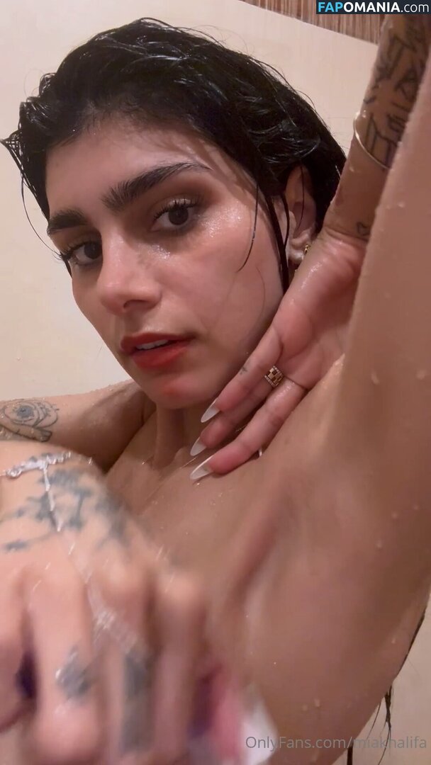 Mia Khalifa / https: / miakhalifa Nu OnlyFans  Foto vazada #130