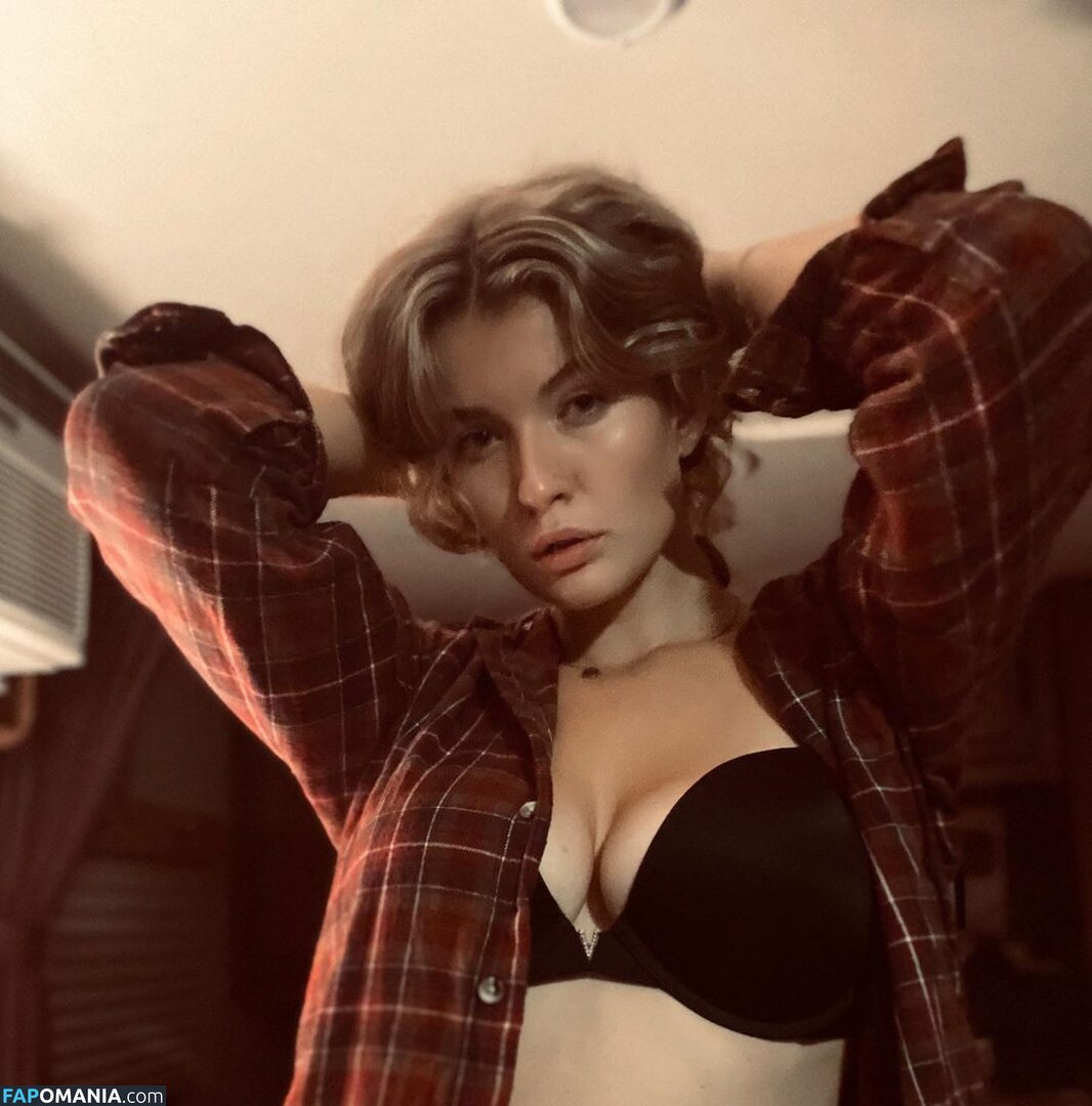 MelanoOffical / Mia Melano / https: / mia_melano / officialmiamelano Nu OnlyFans  Foto vazada #254