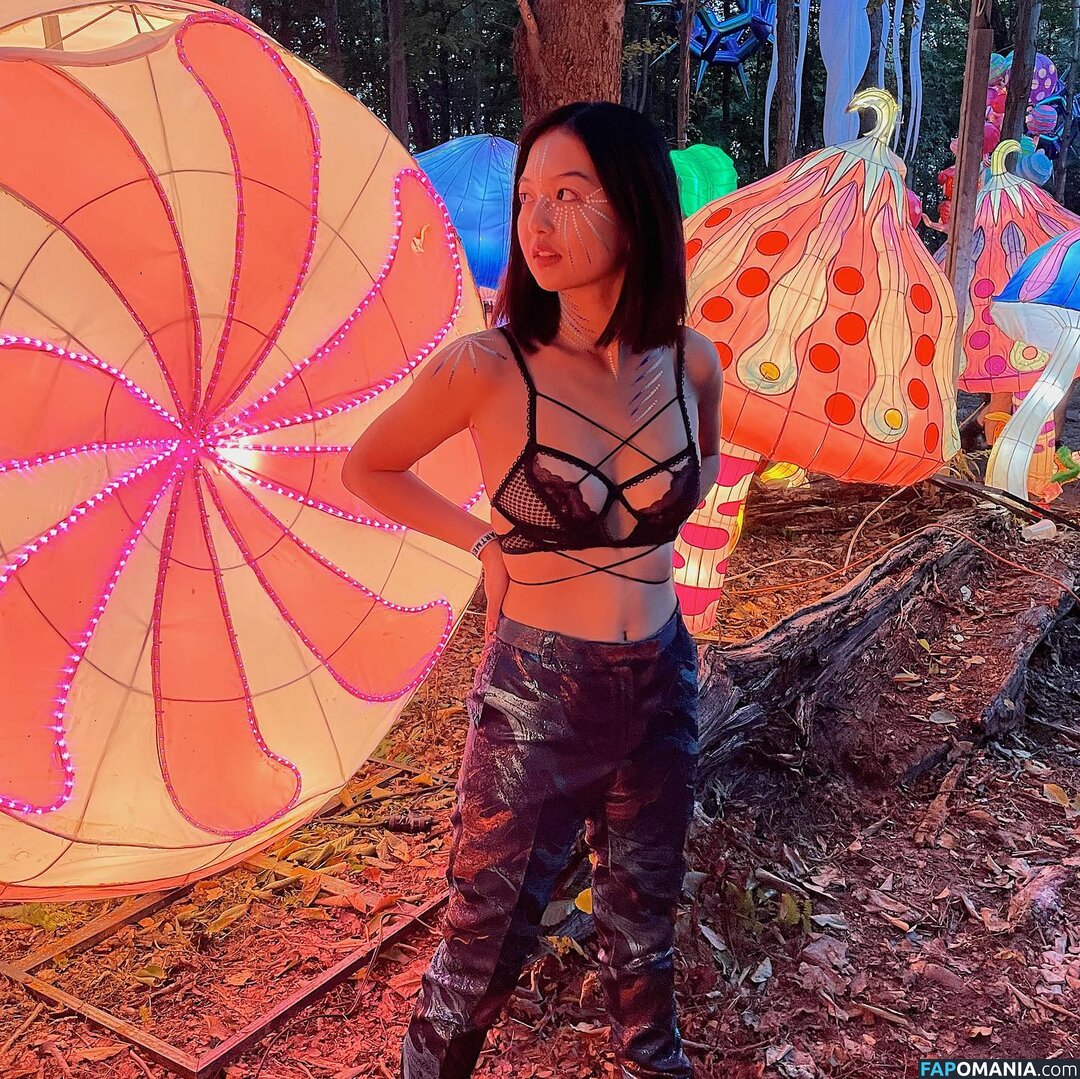 Michaela Zee / michaelazee / sheismichaela Nu OnlyFans  Foto vazada #8