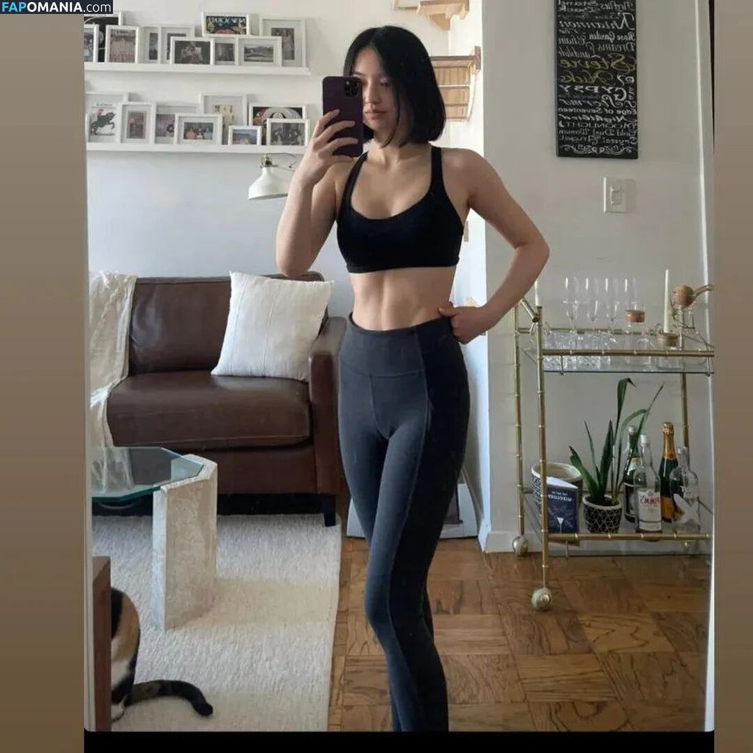 Michaela Zee / michaelazee / sheismichaela Nu OnlyFans  Foto vazada #13