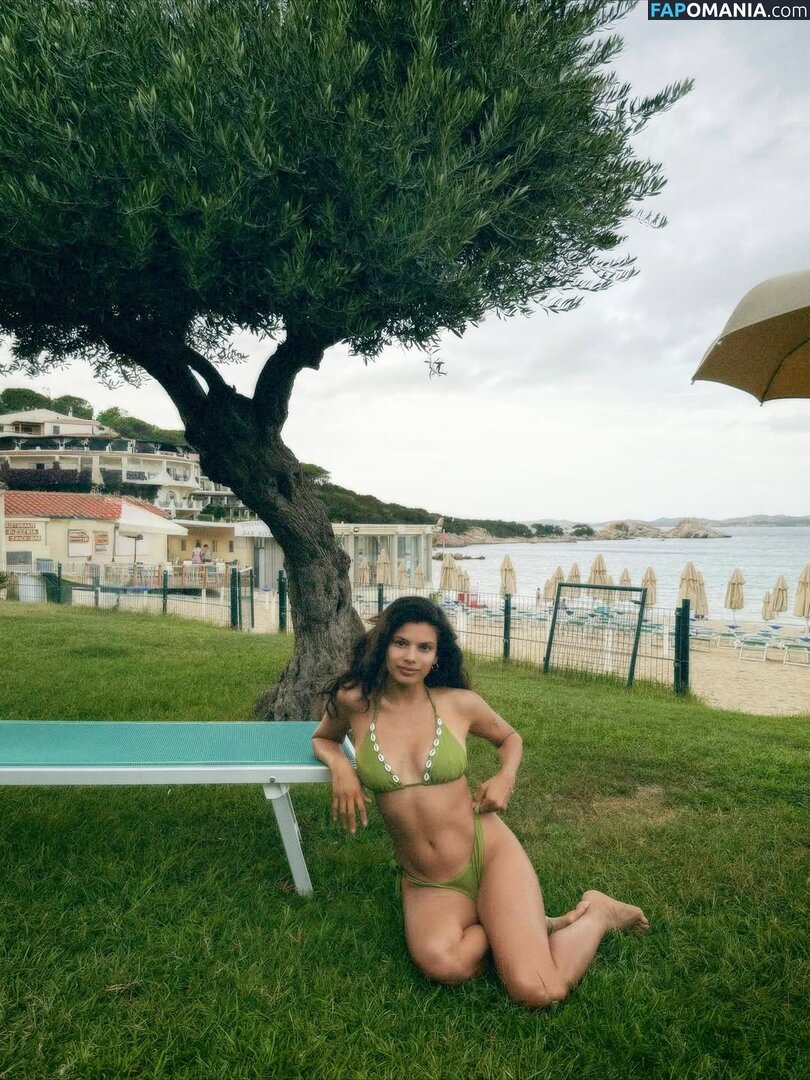 Michelle Andrade / https: / mish_andrade / mishvirmish Nu OnlyFans  Foto vazada #10