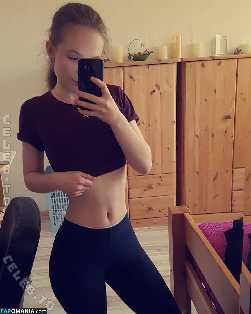 Michelle Hansen / u218470855 Nu OnlyFans  Foto vazada #8