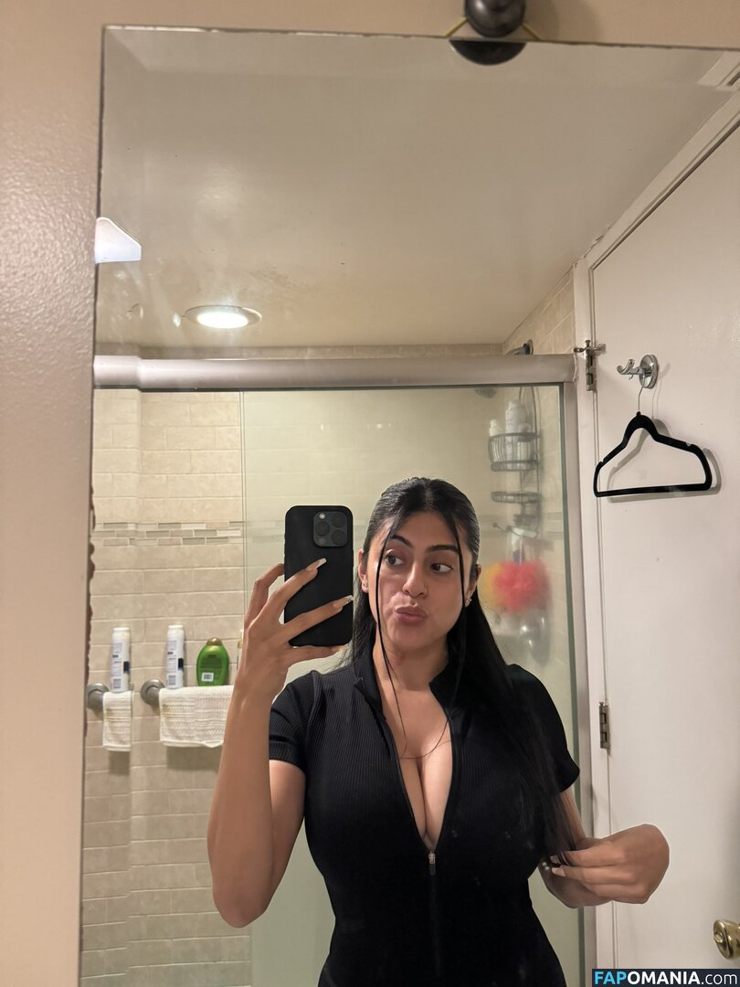 Mikasavader / https: Nu OnlyFans  Foto vazada #2