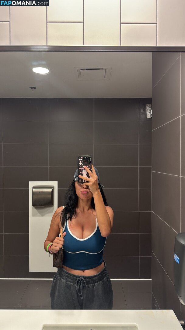 Mikasavader / https: Nu OnlyFans  Foto vazada #8