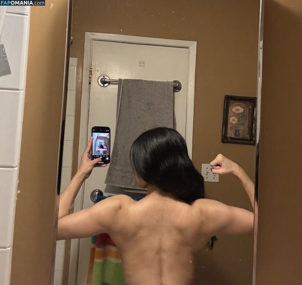 Mikasavader / https: Nu OnlyFans  Foto vazada #9