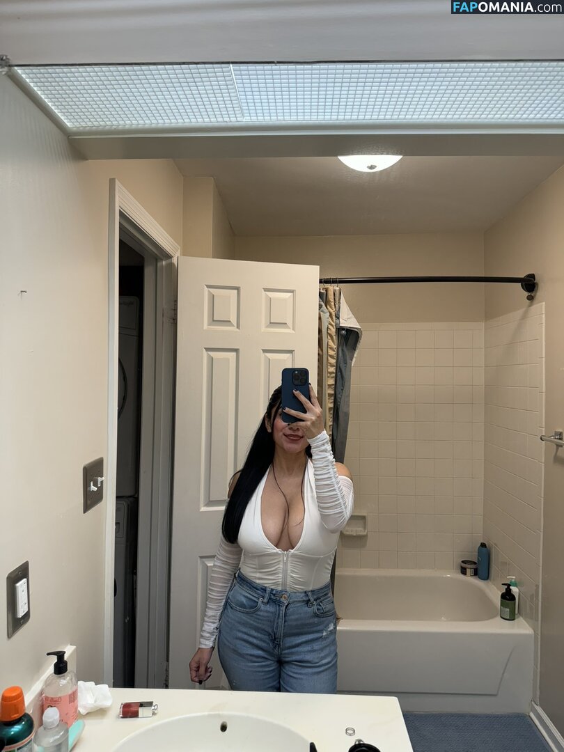 Mikasavader / https: Nu OnlyFans  Foto vazada #10