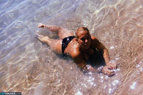 Milena Velba / milena_offical / official_milenavelba / velbamilenaveronikalz Nu OnlyFans  Foto vazada #2044