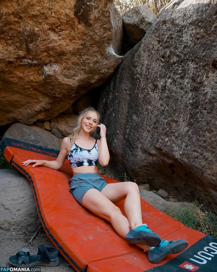 Milschbaum / Sonja / https: Nu OnlyFans  Foto vazada #30