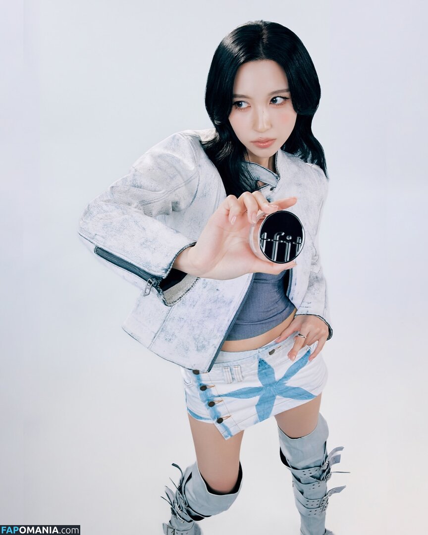 Mina Myoi / TWICE / latinamina / mina_sr_my Nu OnlyFans  Foto vazada #8