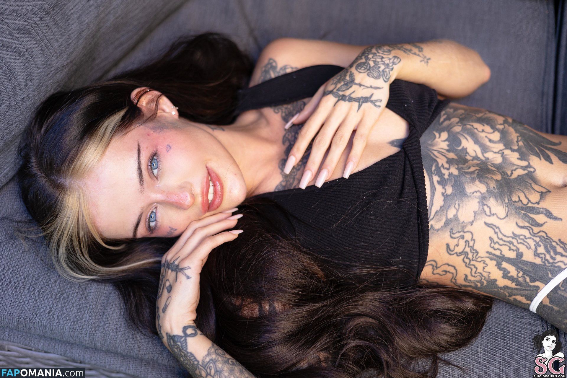 Minzi / Minziwild / minzisuicide Nu OnlyFans  Foto vazada #5