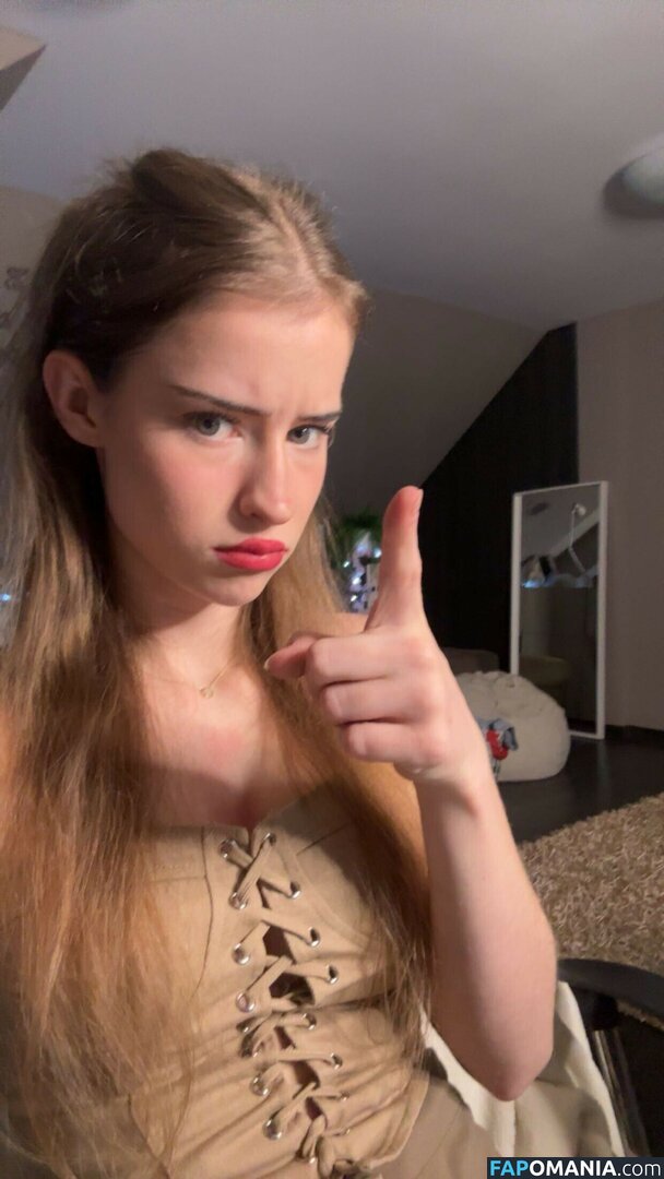 Mira.004 / model_mira Nu OnlyFans  Foto vazada #366