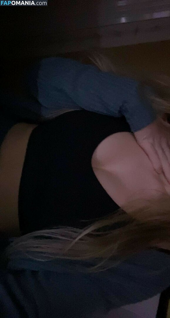 Mira Szalma / https: / mira.004 Nu OnlyFans  Foto vazada #4