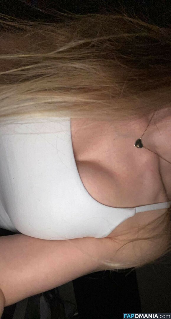 Mira Szalma / https: / mira.004 Nu OnlyFans  Foto vazada #7