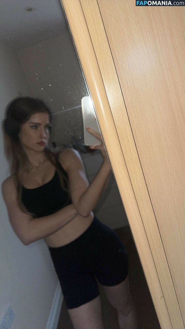 Mira Szalma / https: / mira.004 Nu OnlyFans  Foto vazada #51