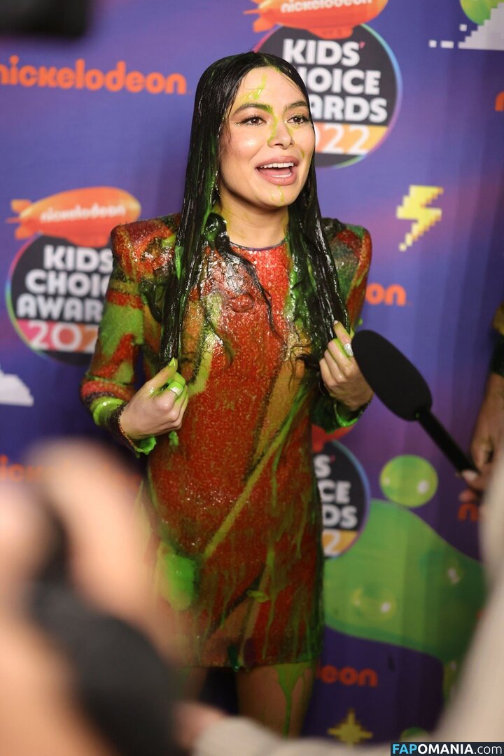 Miranda Cosgrove / MirandaCosgrove / onlyfanssz Nu OnlyFans  Foto vazada #451