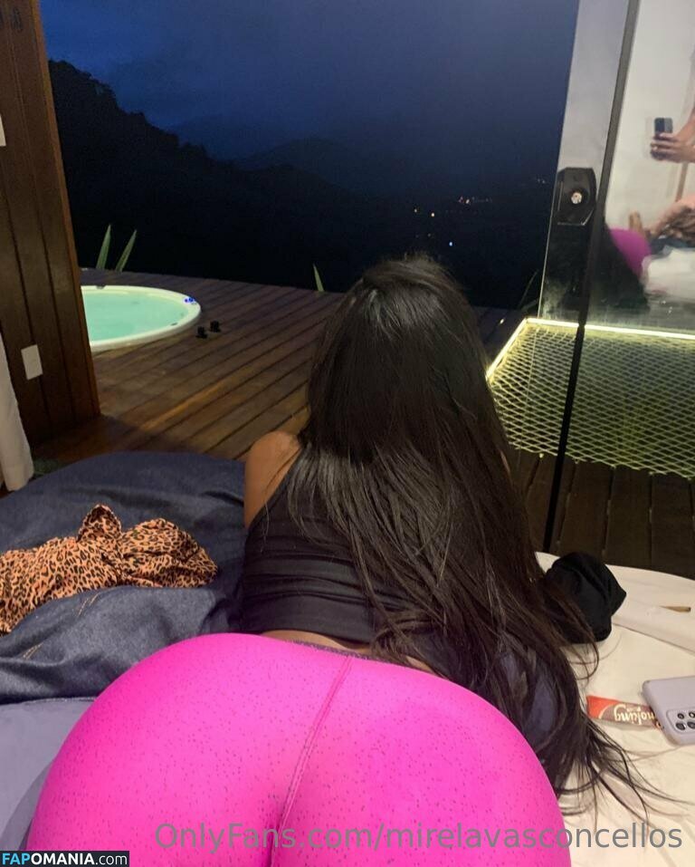 Mirela Vasconcelos / mi_levas / mirelavasconcellos / mirellavasconc Nu OnlyFans  Foto vazada #7