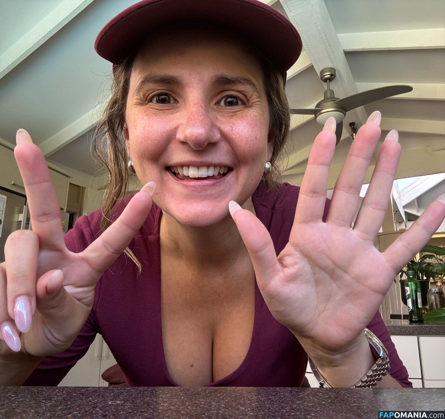 MILF Online Accountant / Miriam Holme / miriamholme Nu OnlyFans  Foto vazada #22