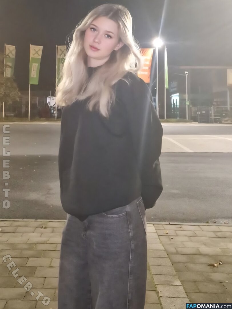 MishaPlu / misha.plu Nu OnlyFans  Foto vazada #9