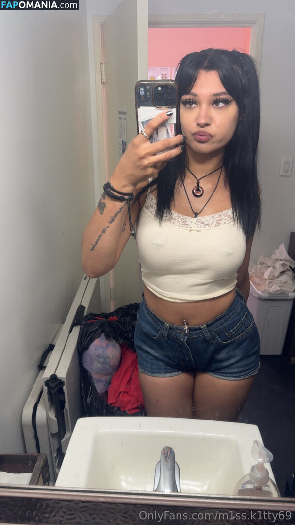 k8hlerr / m1ss.k1tty69 / miss.k1tty333 Nu OnlyFans  Foto vazada #8