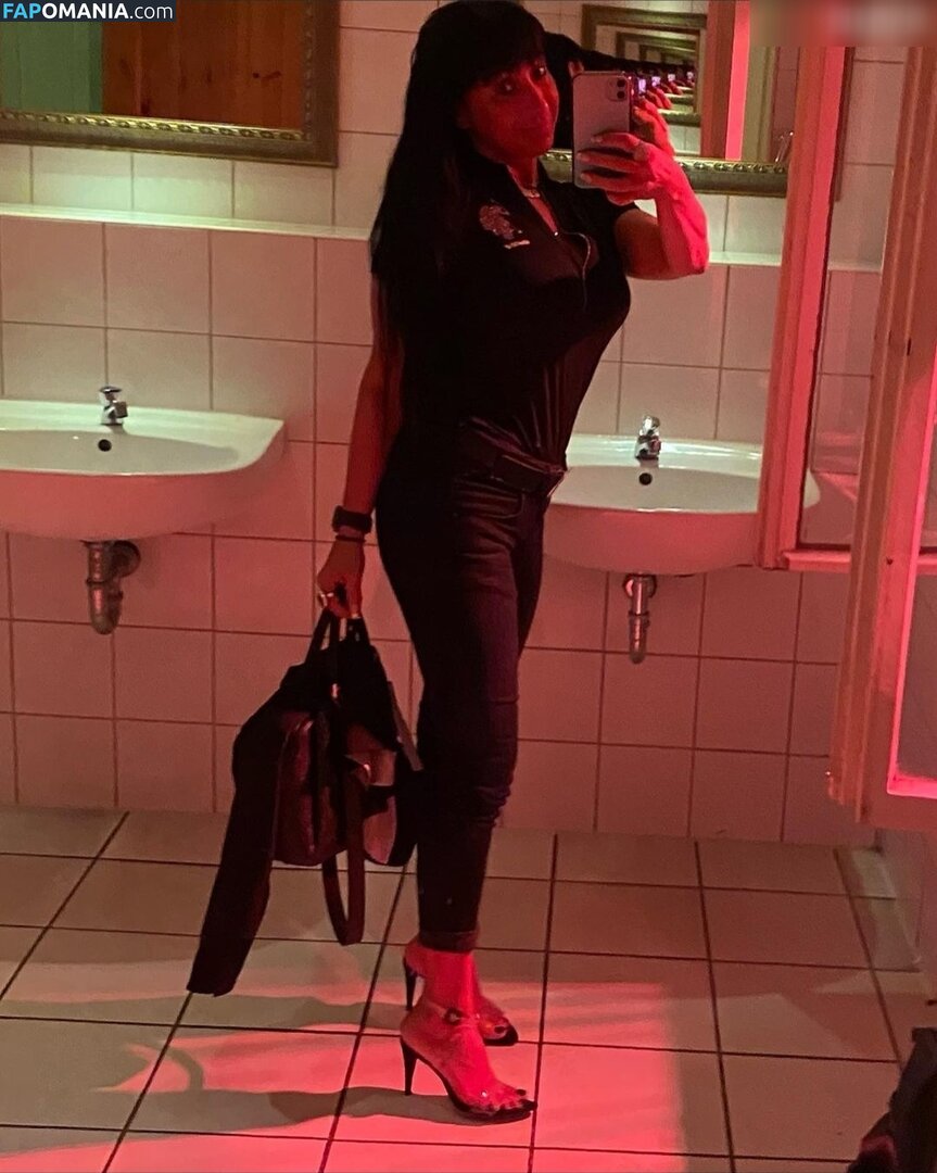 Miss Sanchez / milysancho Nu OnlyFans  Foto vazada #4