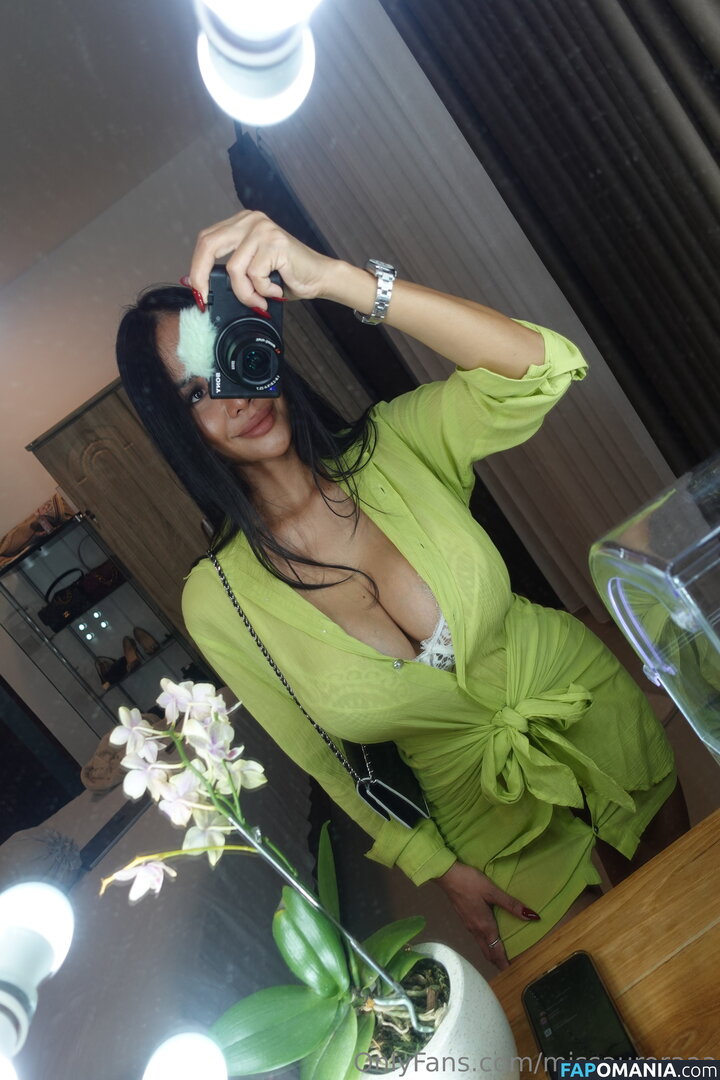 missauroraaa / sassysophyaudaciousaurora Nu OnlyFans  Foto vazada #7