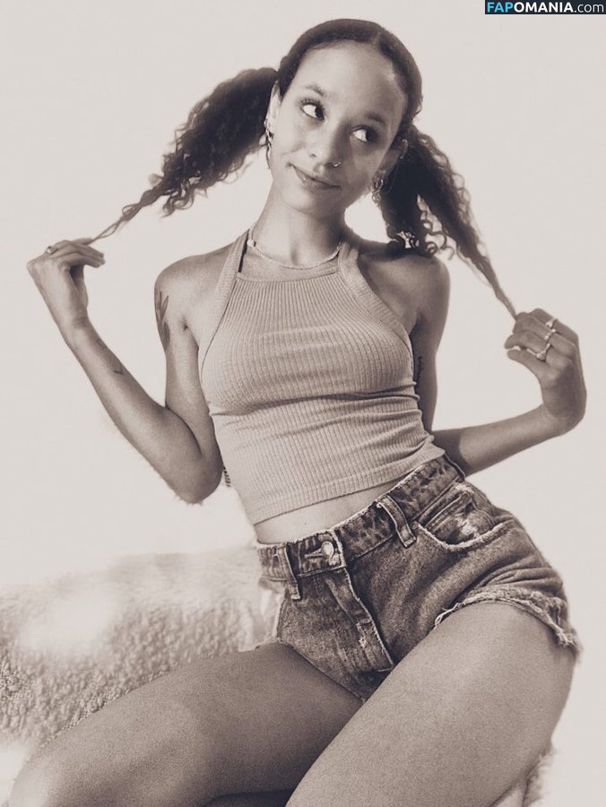 Mayliene / MissFairy Nu OnlyFans  Foto vazada #4