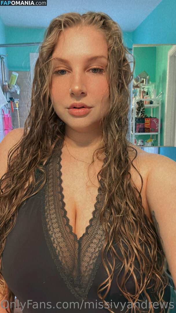 missivyandrews / poison_ivey Nu OnlyFans  Foto vazada #1