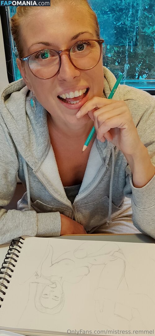 mistress.remmel / themistressmayxx Nu OnlyFans  Foto vazada #32